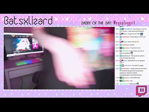 ❤️ GAMER VERGISST, DEN STREAM ABZUSCHALTEN UND SPRITZT LIVE AUF SENDUNG Fuck video bei uns